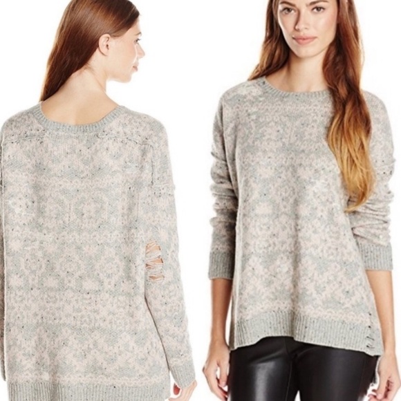 WILDFOX Built In A Day Gray Distressed Sweater XS - Picture 1 of 12